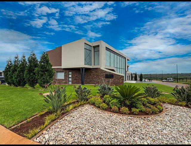 5 BEDROOM HOUSE FOR SALE IN MIDSTREAM RIDGE